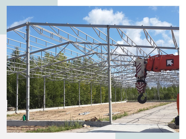 Строительство конюшен в Елизово от 608 руб. под ключ