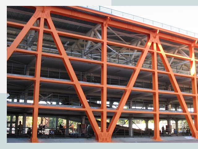 Многоуровневые паркинги в Елизово от 608 руб.