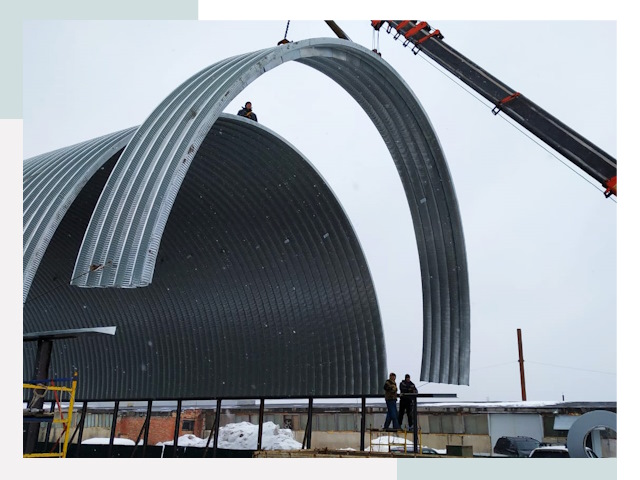 Полукруглые ангары в Елизове