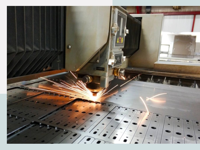 Лазерная резка металла в Елизове от 608 руб.
